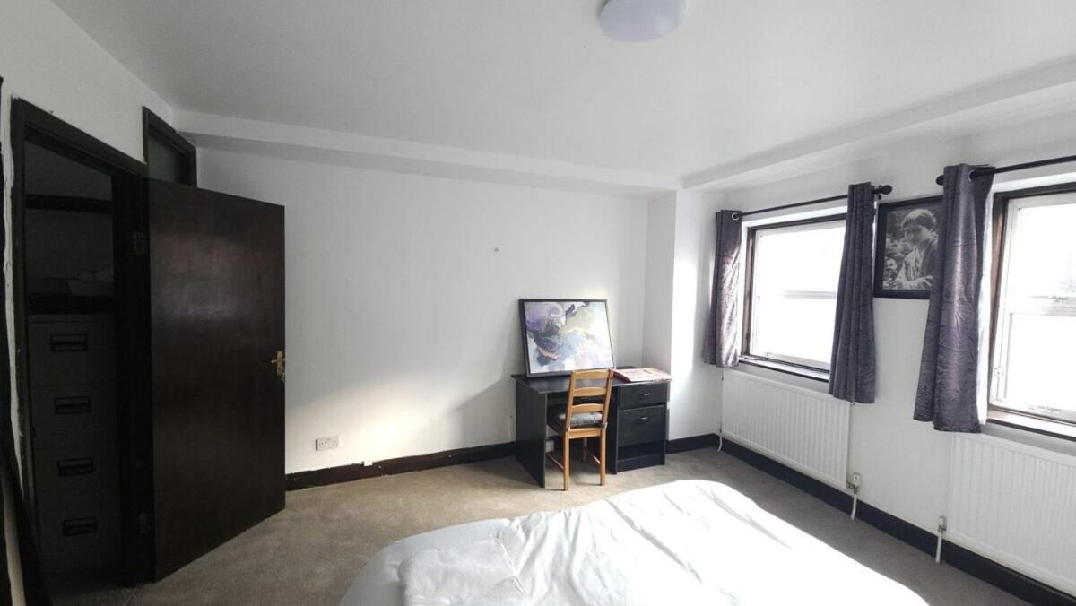 London Stockwell Station Apartment Oda fotoğraf
