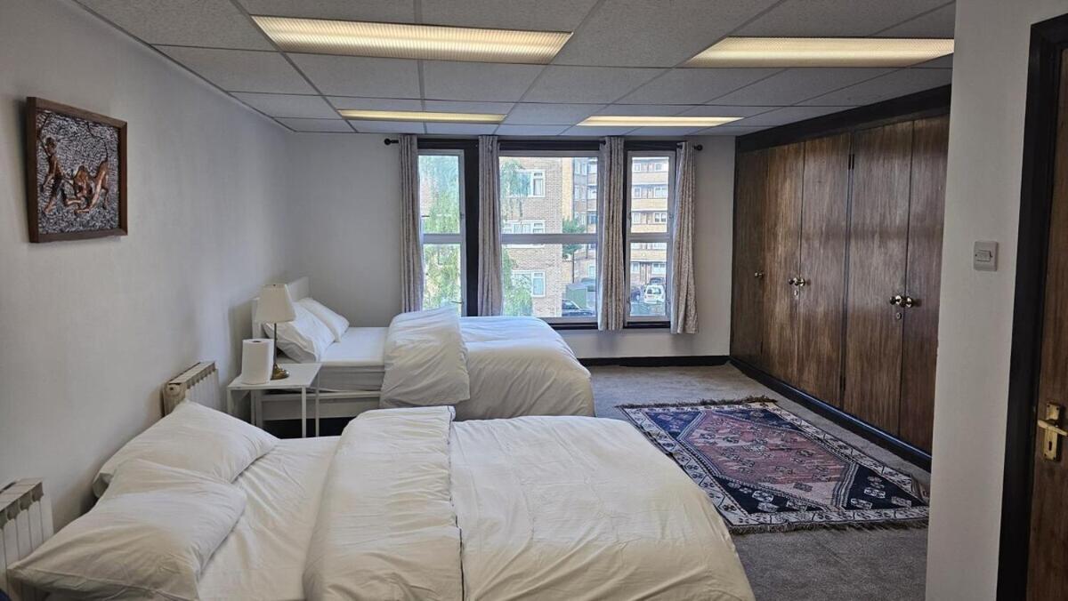 London Stockwell Station Apartment Oda fotoğraf