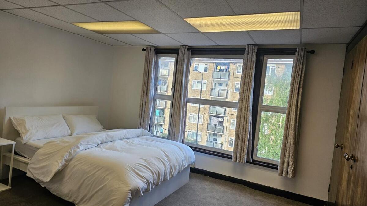 London Stockwell Station Apartment Oda fotoğraf