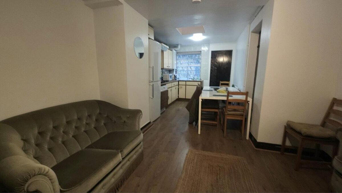 London Stockwell Station Apartment Oda fotoğraf