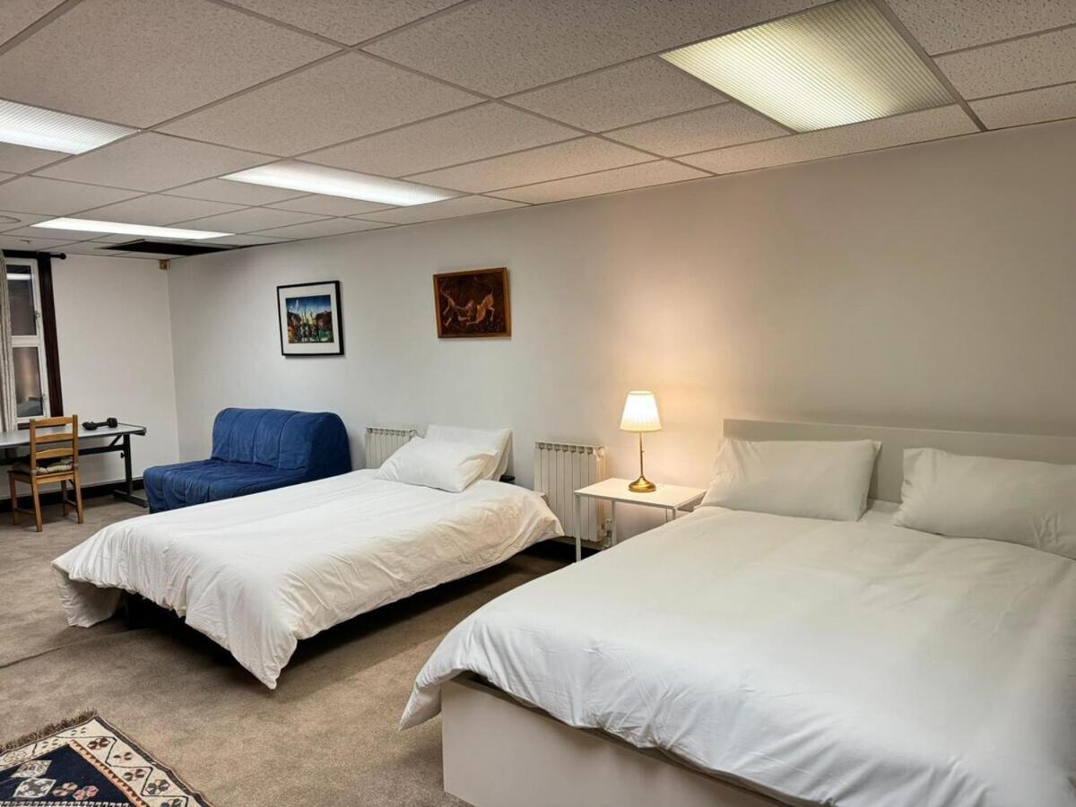 London Stockwell Station Apartment Oda fotoğraf