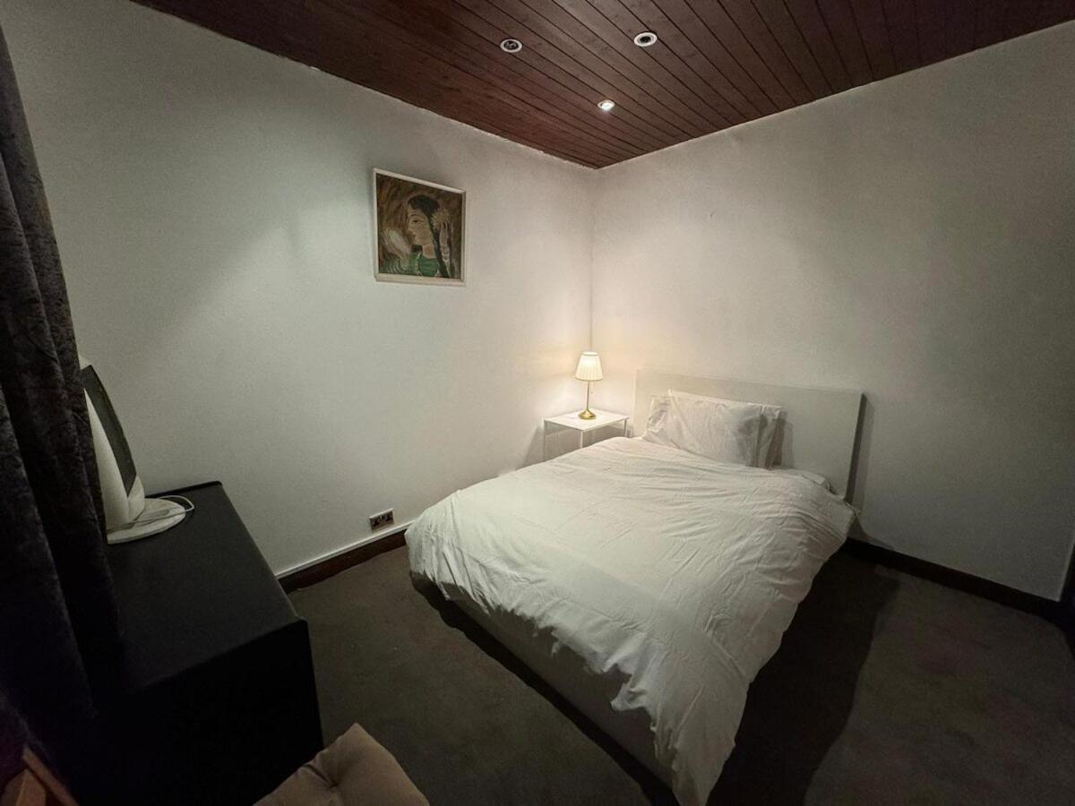 London Stockwell Station Apartment Oda fotoğraf